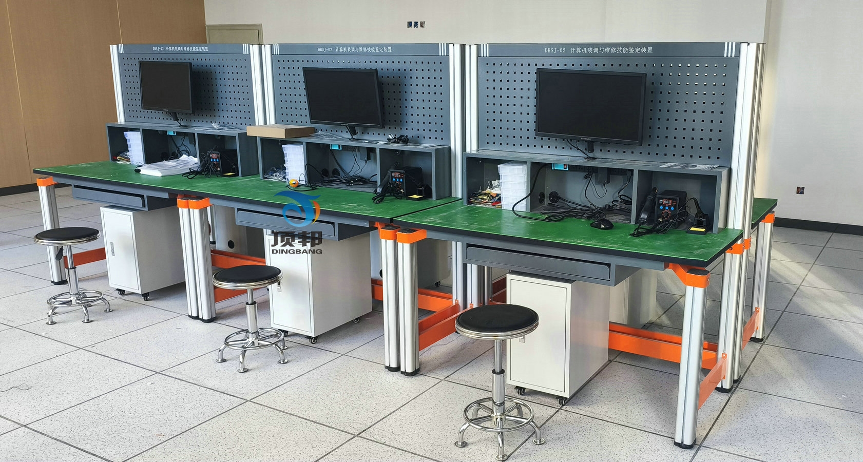 計算機裝調(diào)與維修技能鑒定裝置