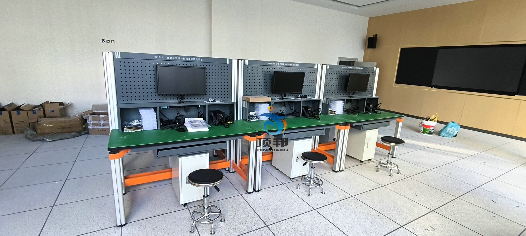 計算機裝調(diào)與維修技能鑒定裝置