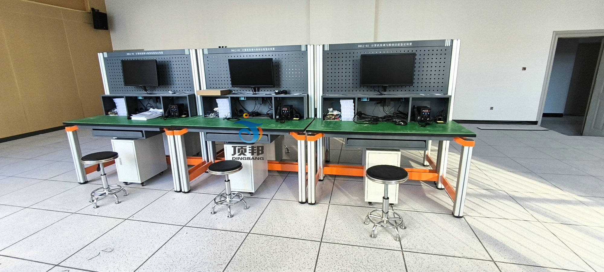 計算機裝調(diào)與維修技能鑒定裝置